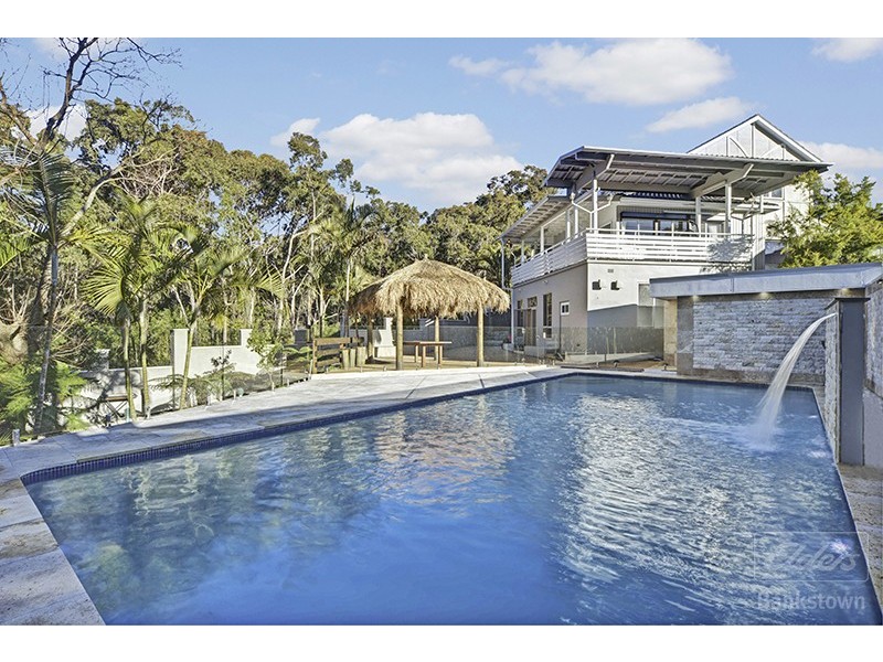 6 Glyn Avenue, Picnic Point NSW 2213