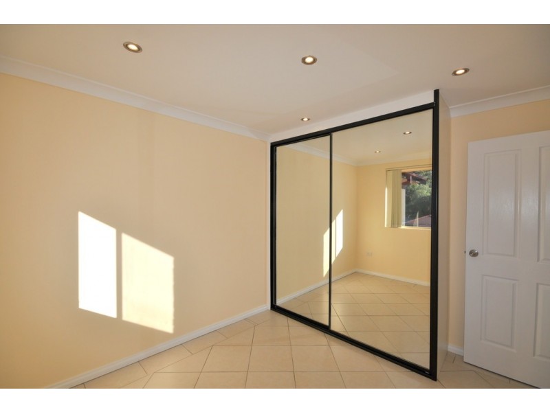 12/13-15 Cairds Avenue, Bankstown NSW 2200