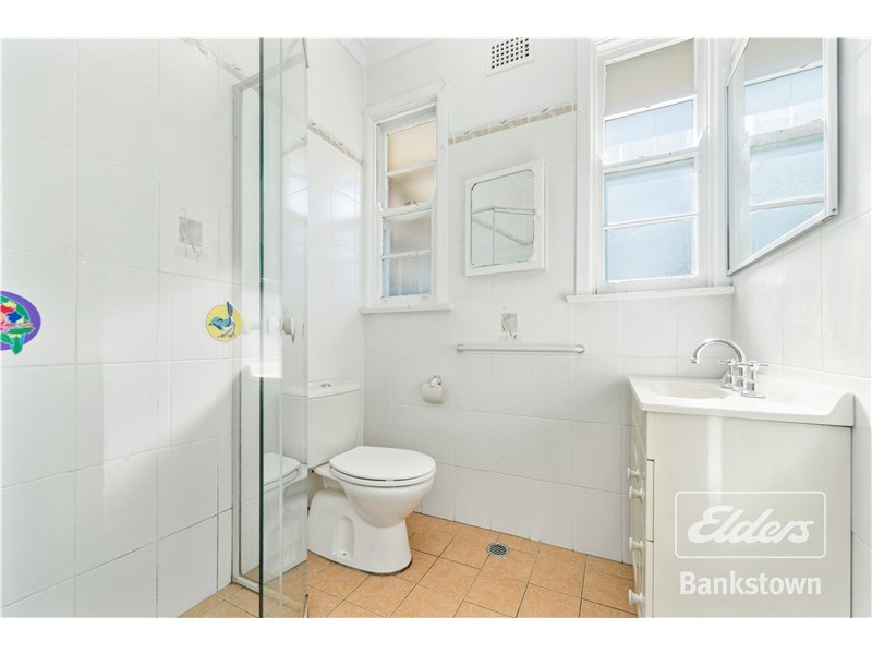 8 Moller Avenue, Birrong NSW 2143