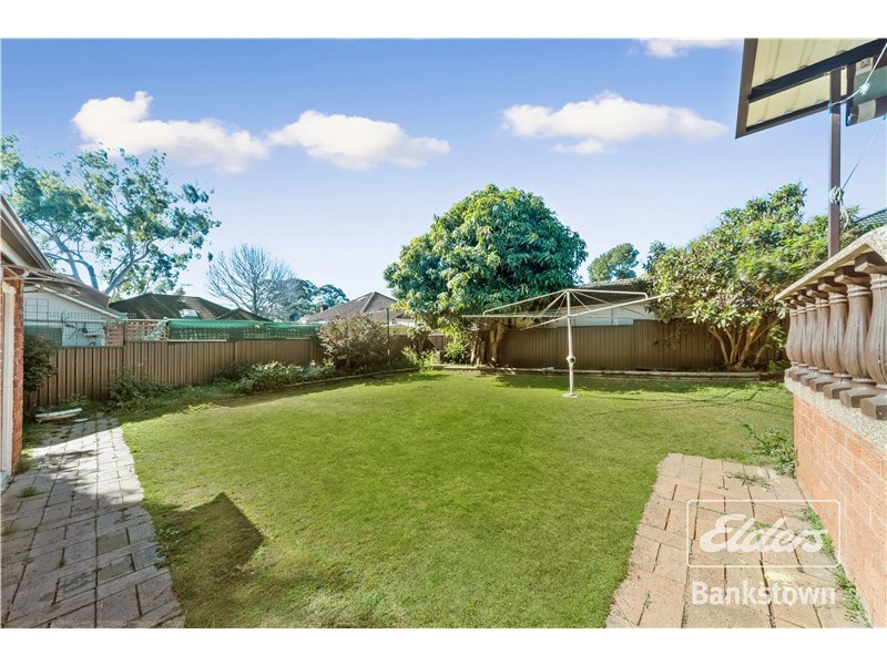 8 Moller Avenue, Birrong NSW 2143
