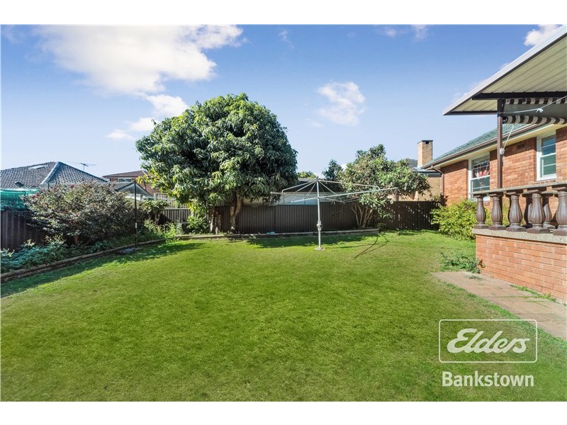8 Moller Avenue, Birrong NSW 2143