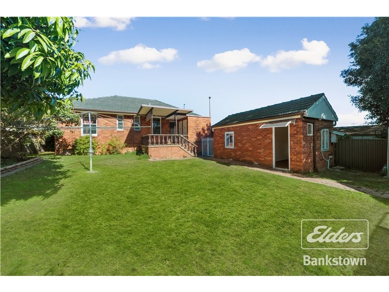8 Moller Avenue, Birrong NSW 2143