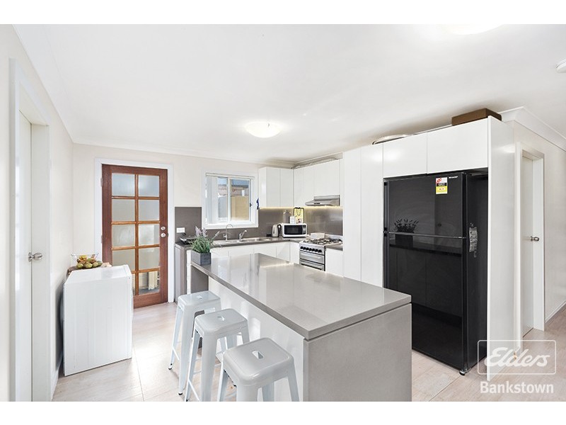 25 Wyatt Avenue, Regents Park NSW 2143