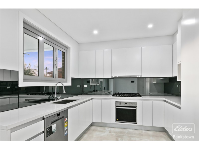 33a Junction Road, Moorebank NSW 2170