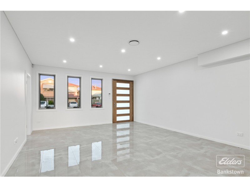 33a Junction Road, Moorebank NSW 2170