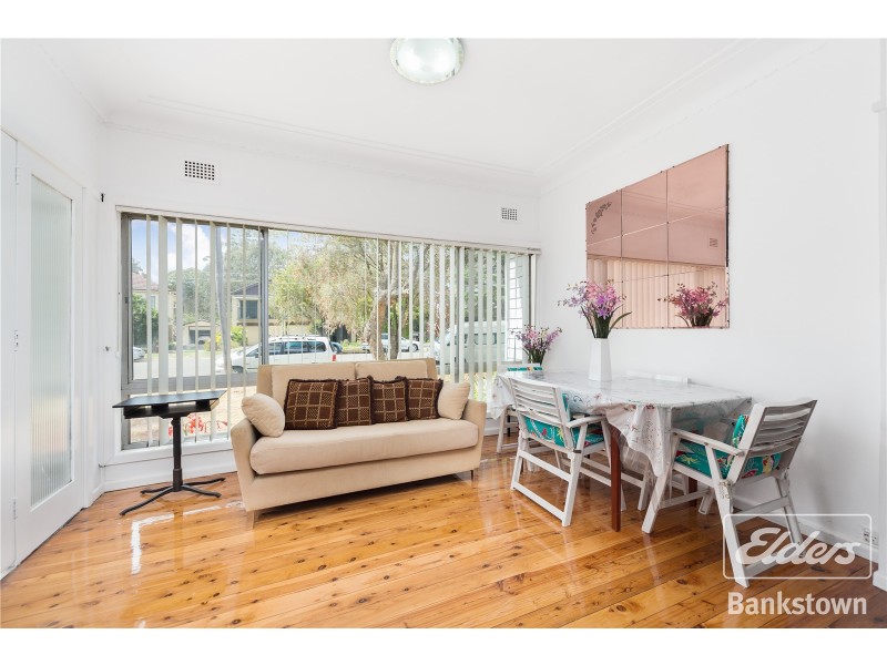 47 Waterside Crescent, Carramar NSW 2163