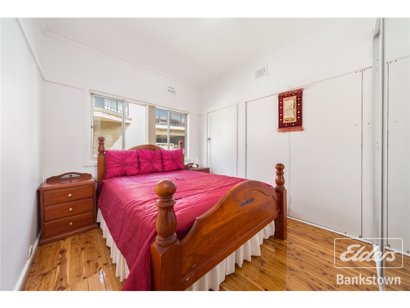 47 Waterside Crescent, Carramar NSW 2163