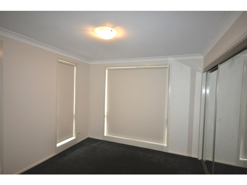 8 Wilde Street, Carramar NSW 2163