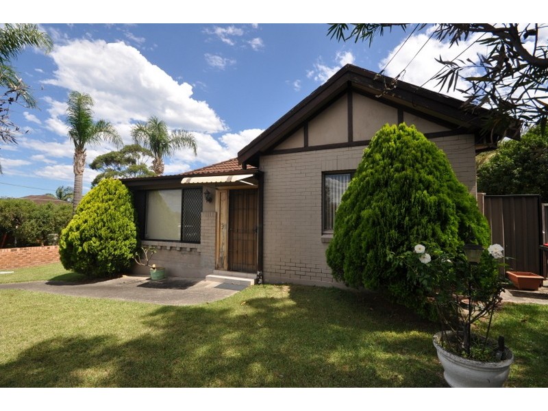 122 THE BOULEVARDE, Caringbah NSW 2229