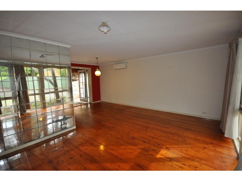 5 Wilton Place, Georges Hall NSW 2198