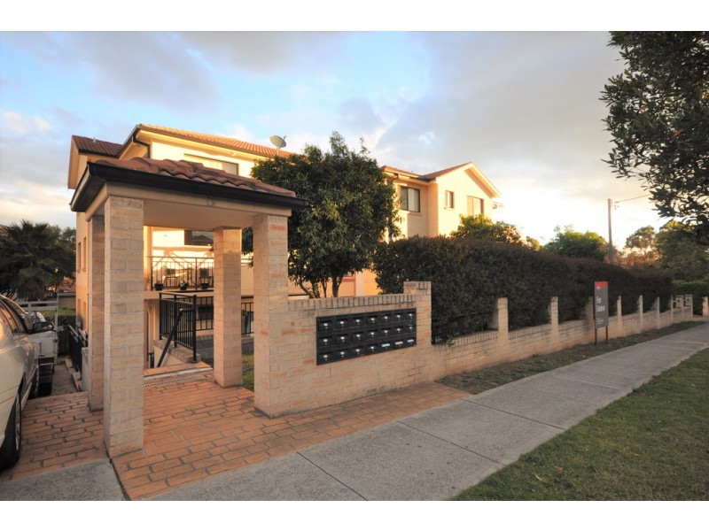 15/8-10 Melanie Street, Bankstown NSW 2200