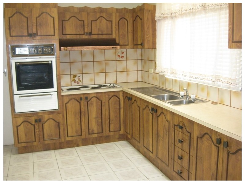 1 Suva Crescent, Greenacre NSW 2190