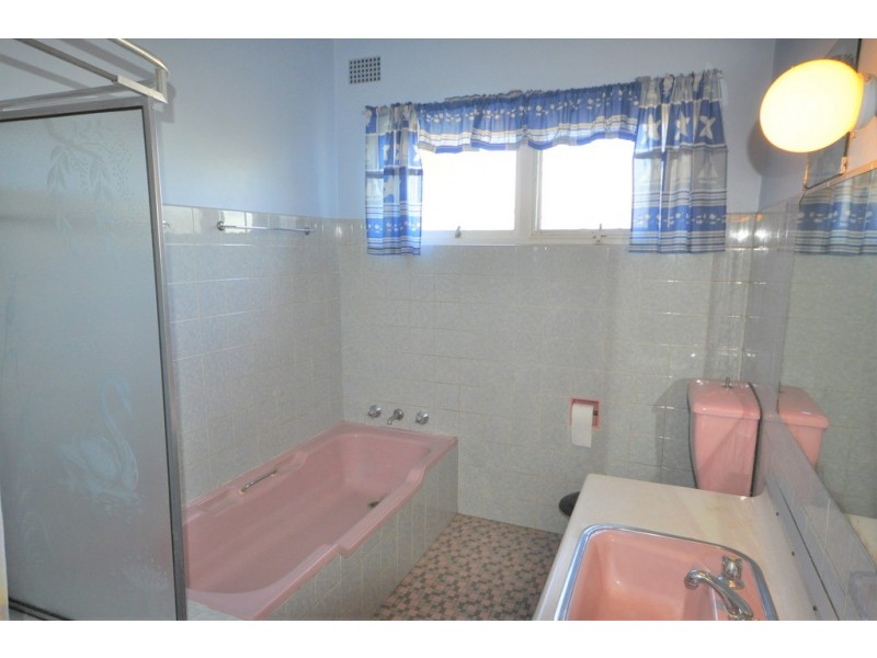 16 Jensen Street, Condell Park NSW 2200