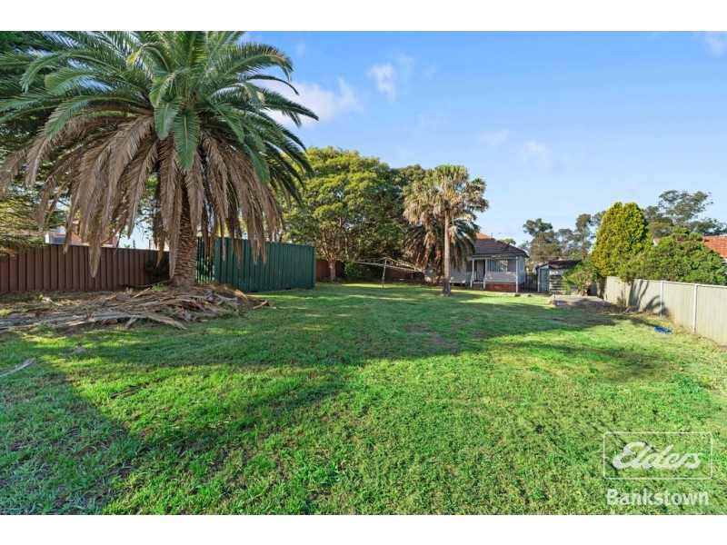 180 Roberts Road, Greenacre NSW 2190
