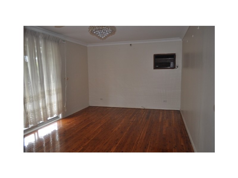 42 Jacaranda Drive, Georges Hall NSW 2198