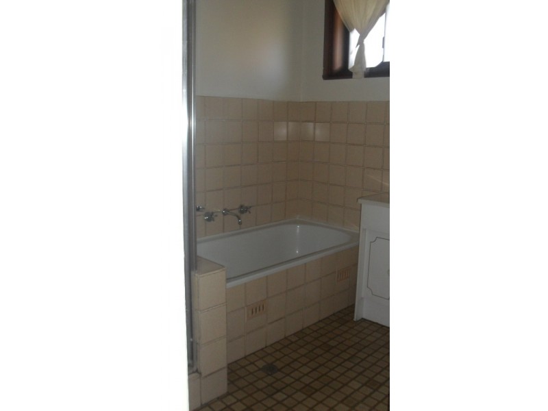 38 Wren Street, Condell Park NSW 2200