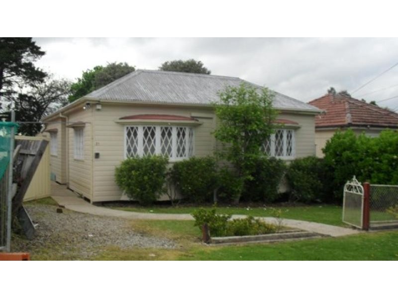 21 Lascelles Avenue, Greenacre NSW 2190