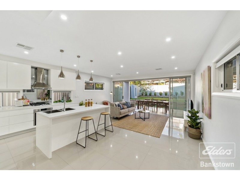 39 Larien Crescent, Birrong NSW 2143