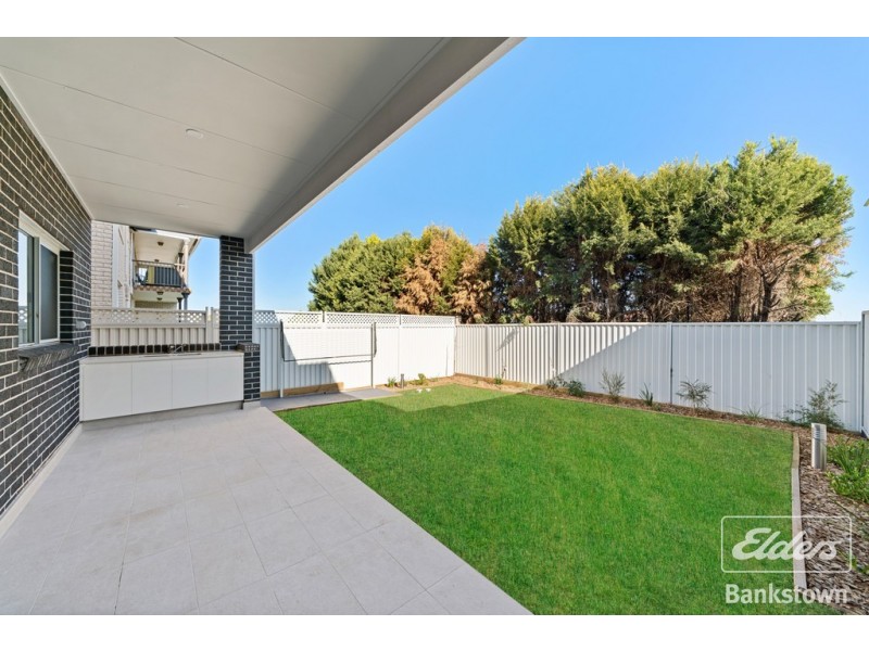 17 Saric Avenue, Georges Hall NSW 2198