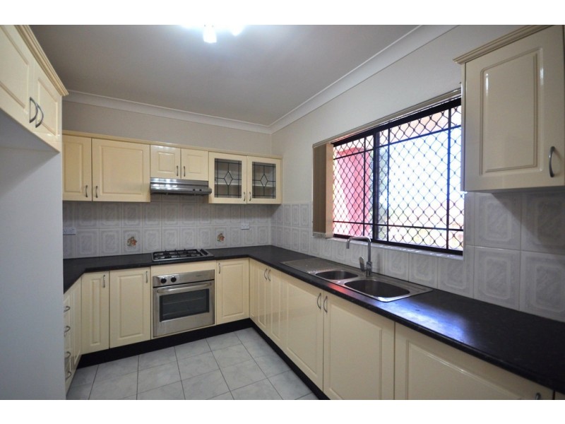 28/7-13 Melanie Street, Bankstown NSW 2200
