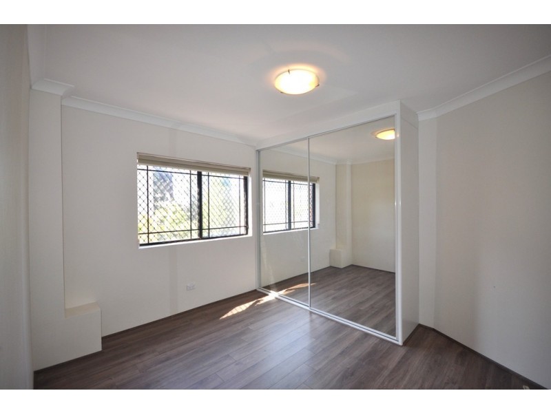 28/7-13 Melanie Street, Bankstown NSW 2200