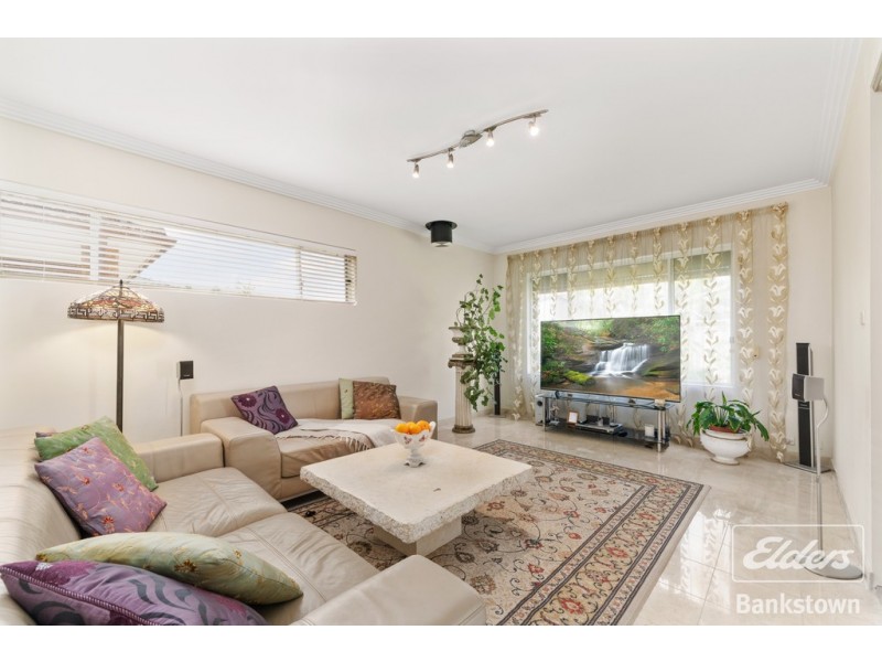 15 Nottingham Crescent, Chipping Norton NSW 2170