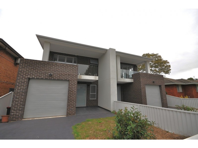 8 Goodwin Avenue, Mount Lewis NSW 2190