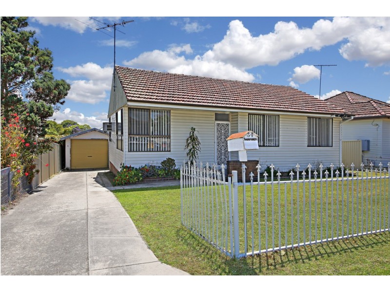 34 Chamberlain Road, Padstow NSW 2211