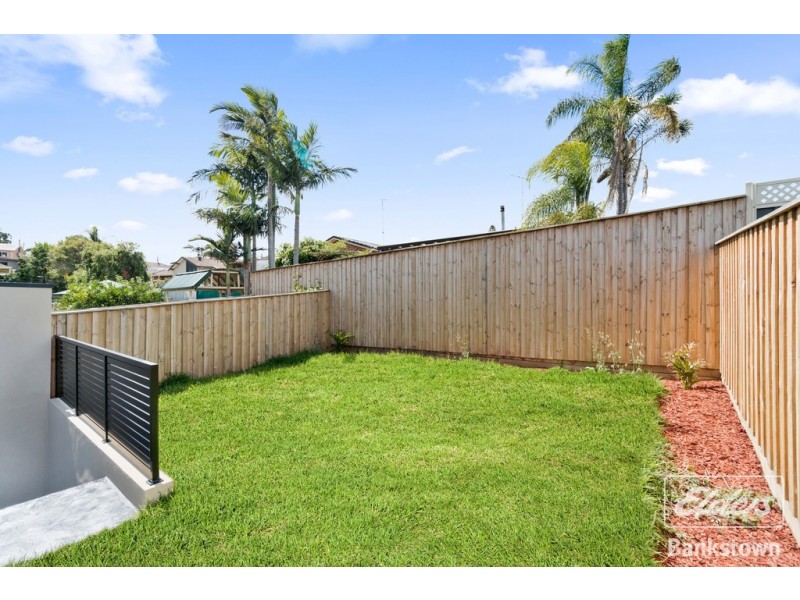 6 Wendy Avenue, Georges Hall NSW 2198