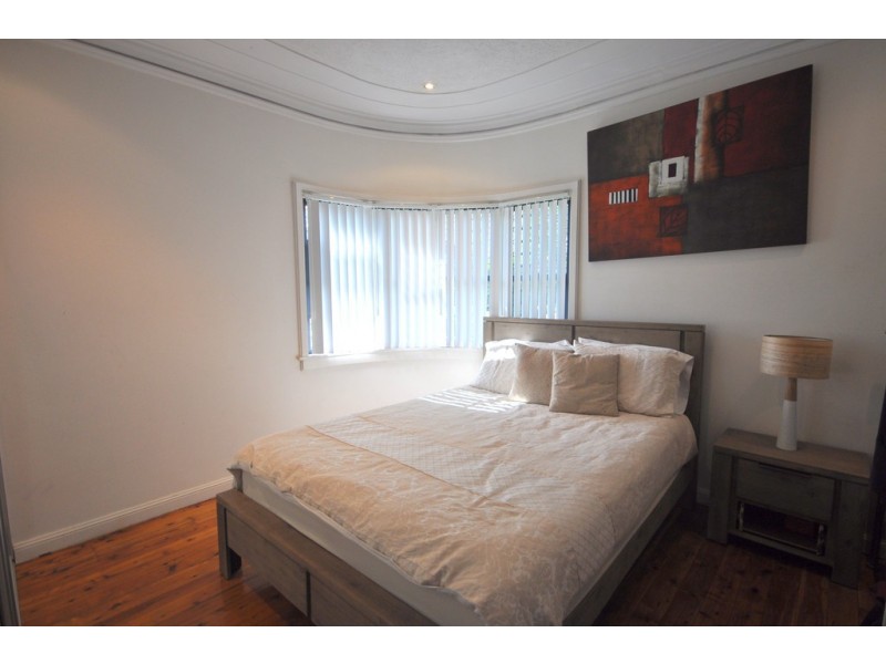 11 Carrisbrook Avenue, Punchbowl NSW 2196