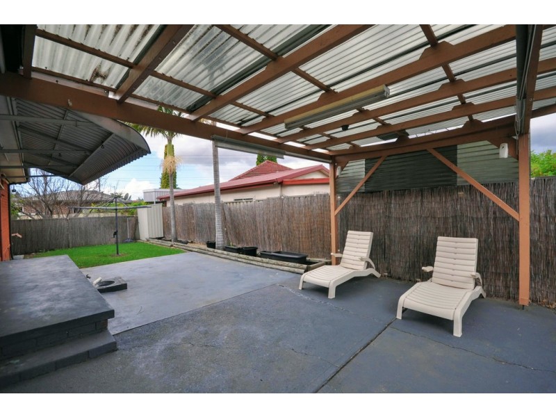18 Narelle Crescent, Greenacre NSW 2190