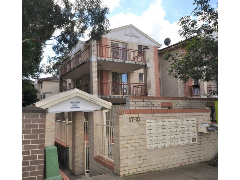 18/17-21 Stanley Street, Bankstown NSW 2200