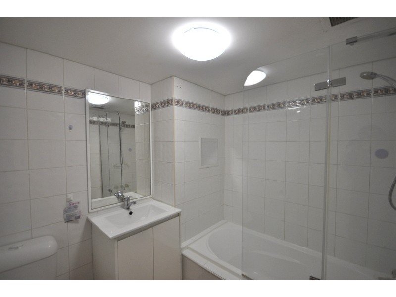 18/17-21 Stanley Street, Bankstown NSW 2200