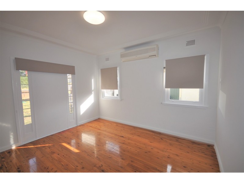 109 Macquarie Street, Greenacre NSW 2190