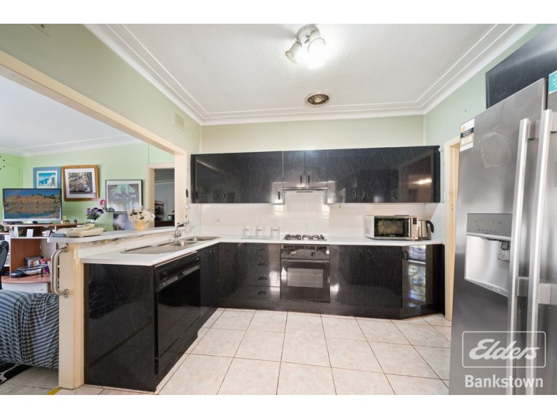 101 Highview Avenue, Greenacre NSW 2190