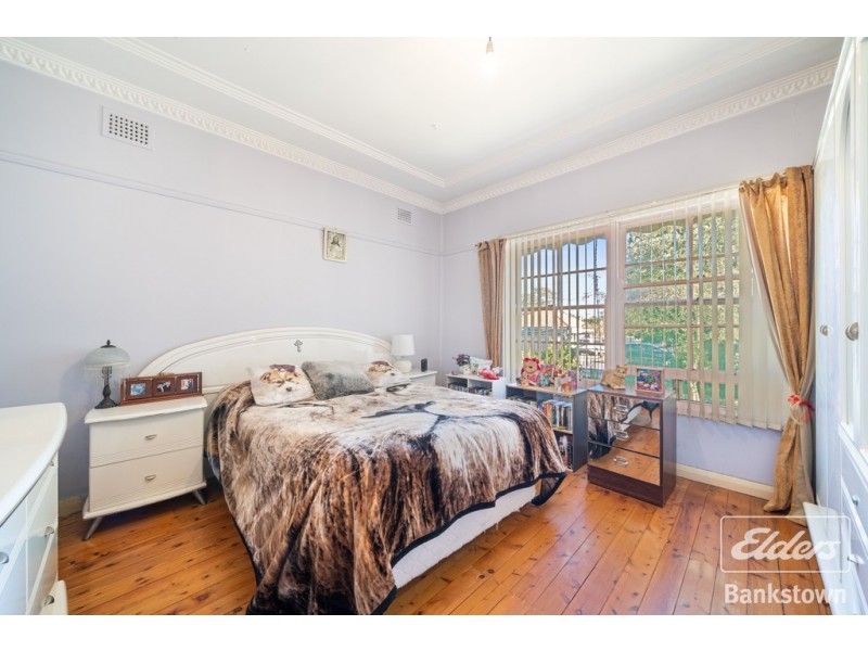 101 Highview Avenue, Greenacre NSW 2190