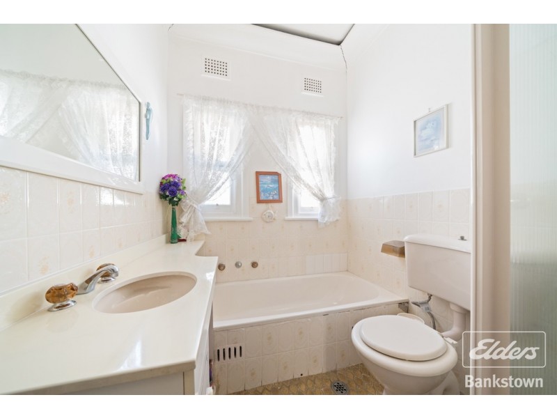 101 Highview Avenue, Greenacre NSW 2190