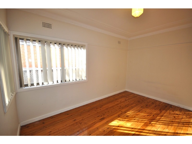 35 Albury Street, Yagoona NSW 2199