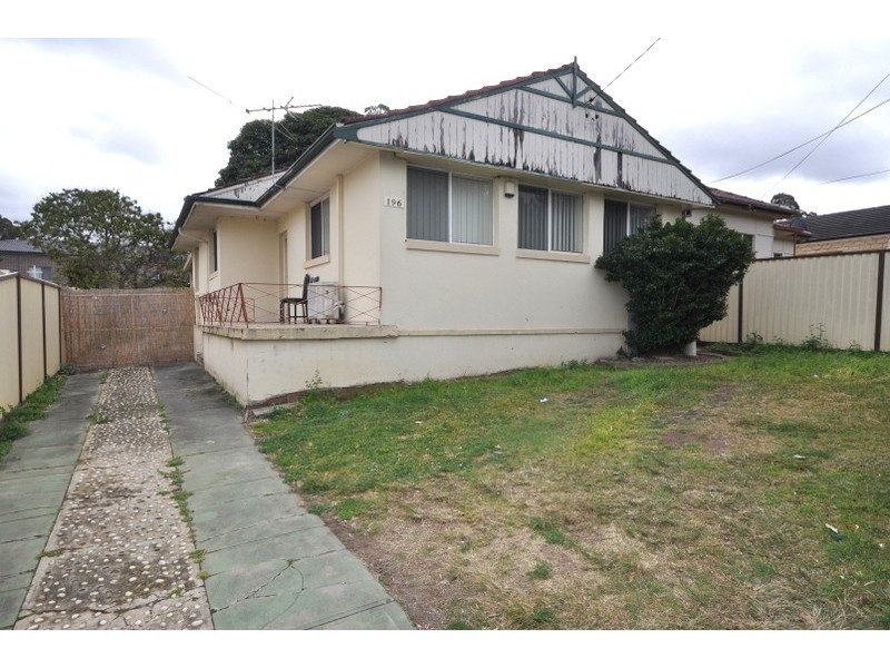 196 Edgar Street, Condell Park NSW 2200
