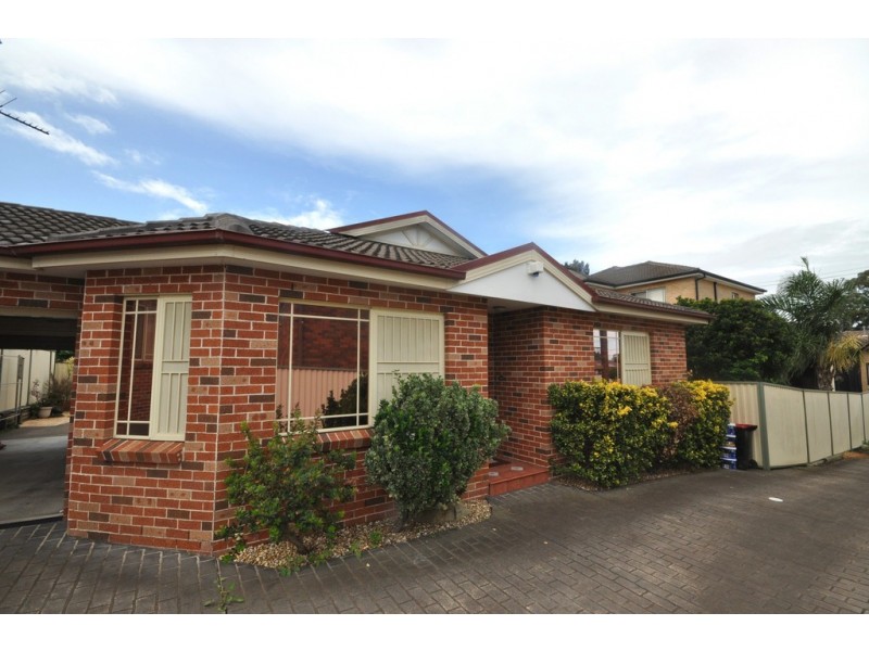 2/90A William Street, Condell Park NSW 2200