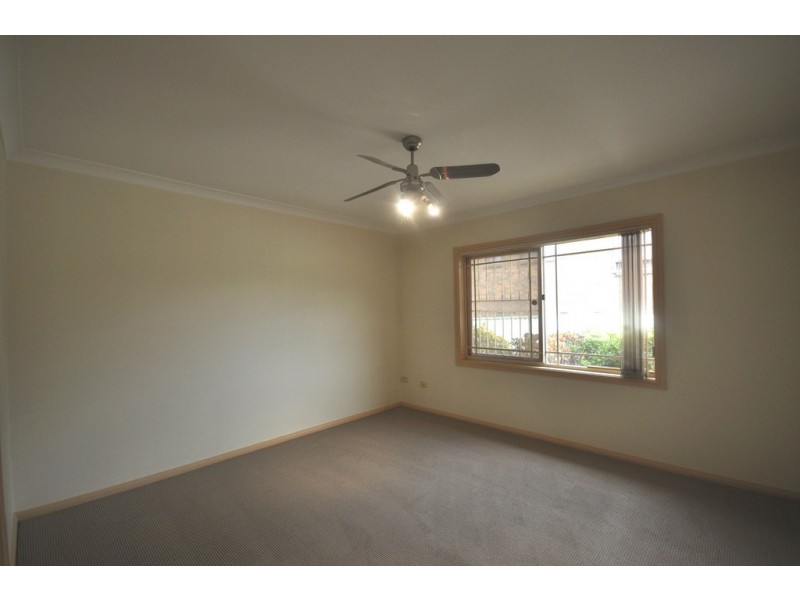 2/90A William Street, Condell Park NSW 2200