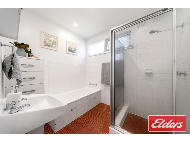 17 Sevenoaks Crescent, Bass Hill NSW 2197