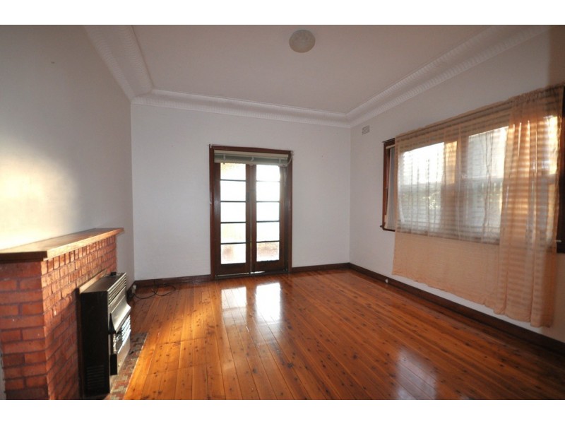 9 Noble Avenue, Punchbowl NSW 2196