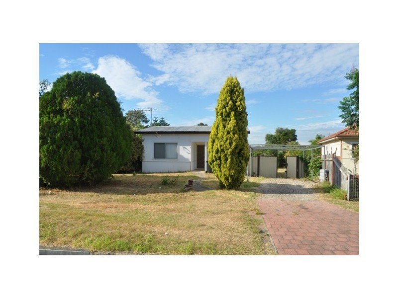 7 Endeavour Road, Georges Hall NSW 2198