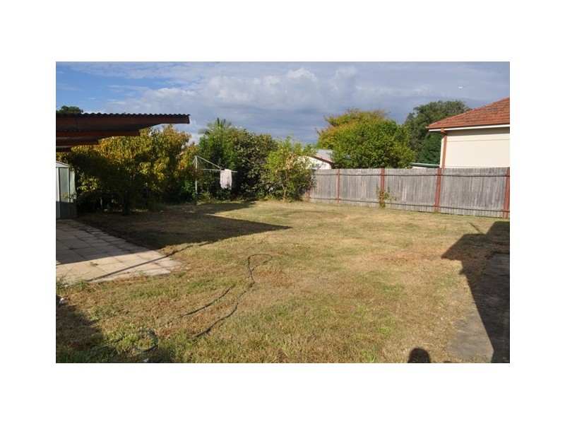 7 Endeavour Road, Georges Hall NSW 2198