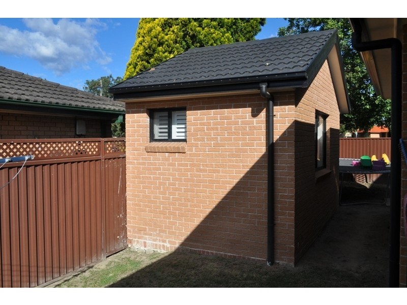 8 Ingram Avenue, Milperra NSW 2214