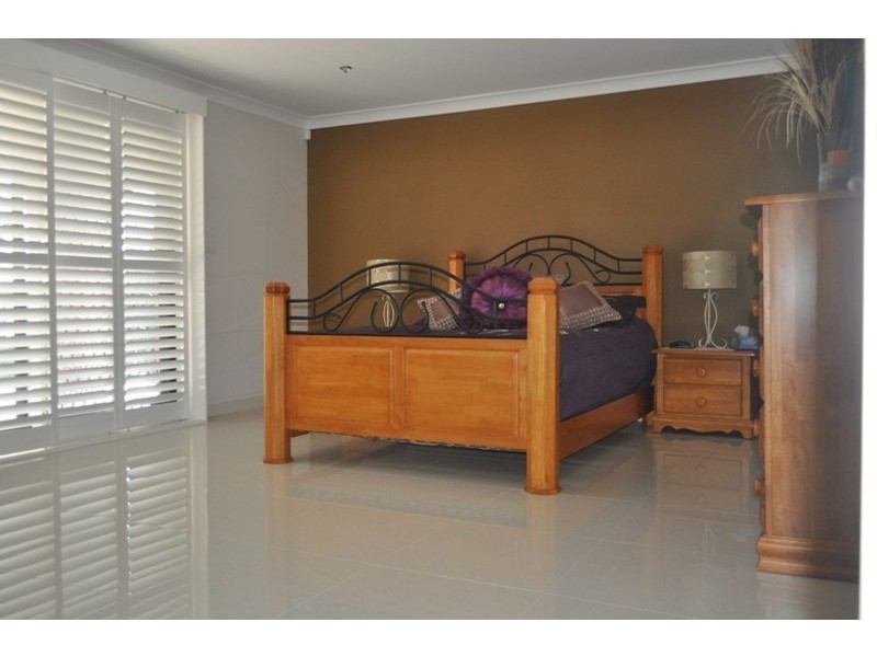 8 Ingram Avenue, Milperra NSW 2214