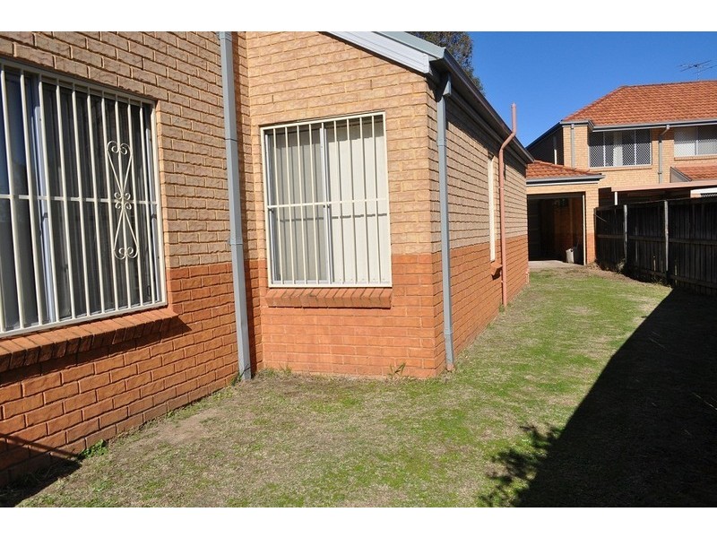 6/2A Houston Road, Yagoona NSW 2199