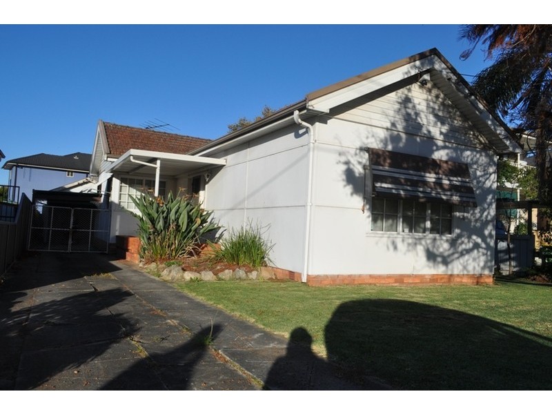 54 Oxford Avenue, Bankstown NSW 2200