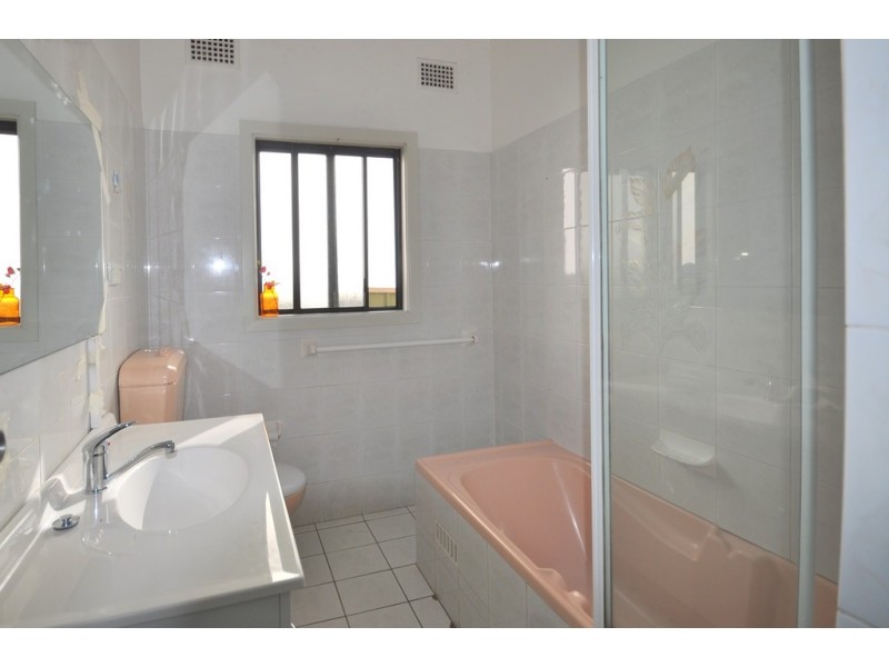 56 Larien Crescent, Birrong NSW 2143